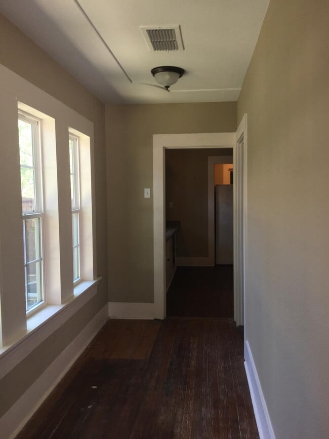 Photo - 916 N Austin St