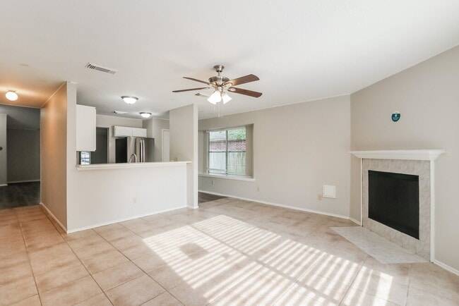 Photo - 1034 Canterbury Dr