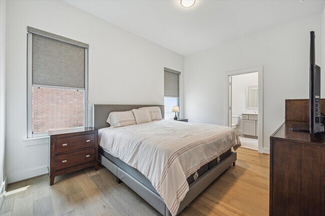 Photo - 930 Dunleigh Meadows Ln