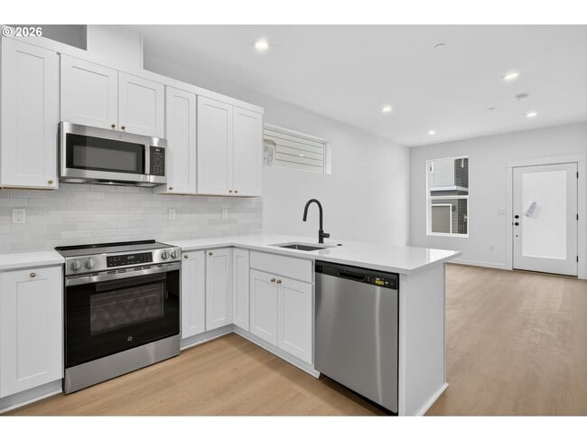 Photo - 4055 SW McKinley St