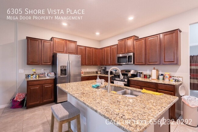 Photo - 6305 Shore Vista Pl