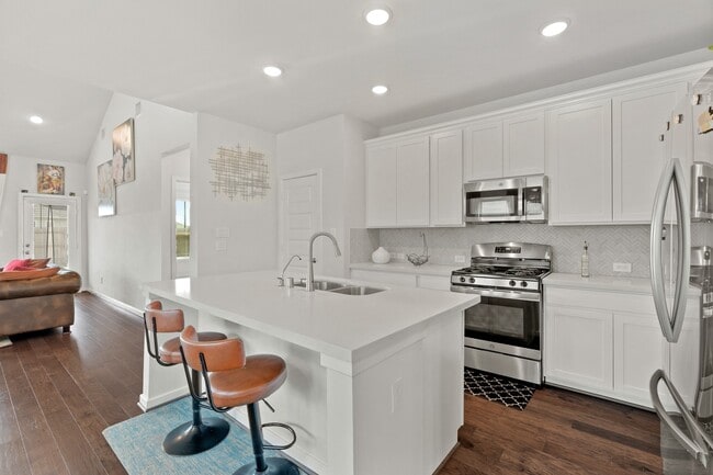 Photo - 7843 Wyndham Hbr Ct