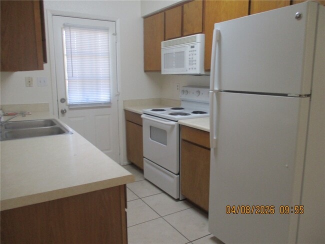 Photo - 2801 Colibri Courte