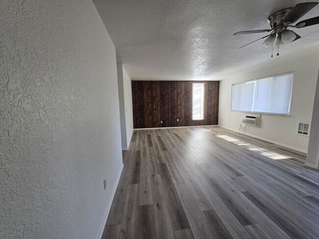 Photo - 140 NE Atkinson Ct Unidad 19