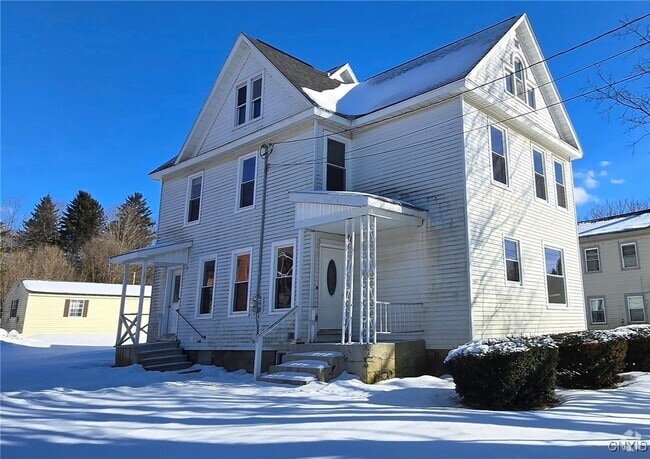 Building Photo - 2944 Mohawk St Rental