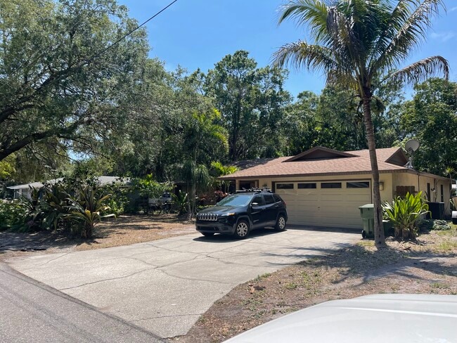Photo - 2130 S Jefferson Ave House