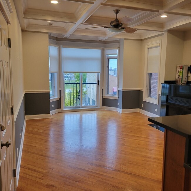 Photo - 2022 N Wood St Unit 3S