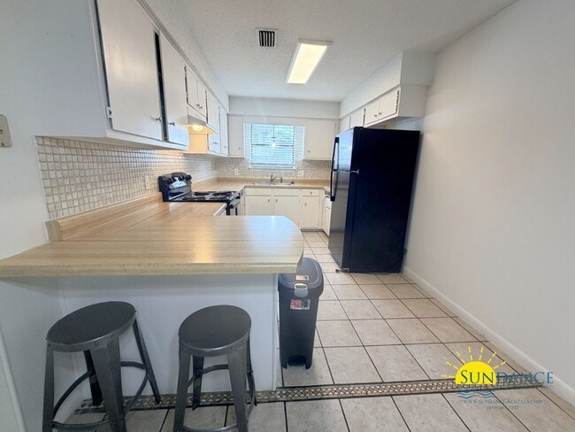 Photo - Beautiful 2 Bedroom townhome in Fort Walton Beach in between Hurlburt Field & Eglin Airforce Base!