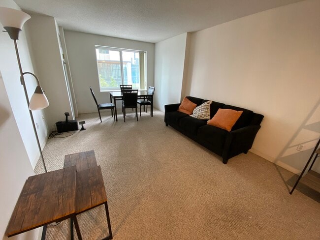 Photo - 10 Museum Way Condo