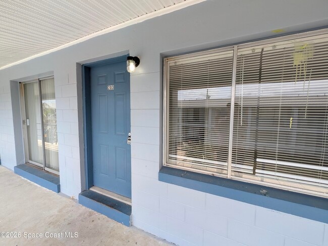 Photo - 140 Minna Ln Unit 203