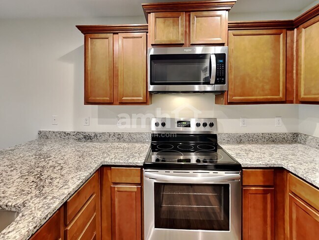 Photo - 6640 Sarazen St SE