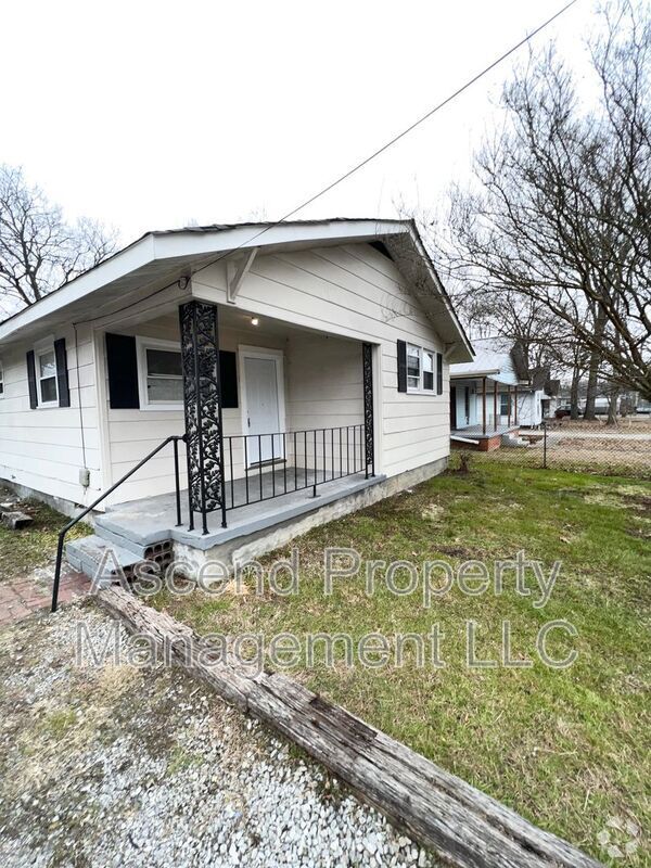 Building Photo - 5317 Spriggs St Rental