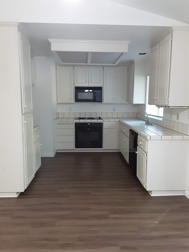 Photo - 819 Black Walnut Way