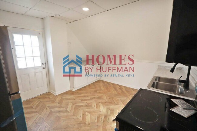 Photo - 910 Harriet St Unidad B