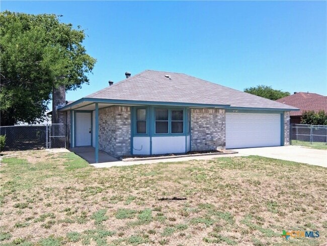 Building Photo - 3909 Shellrock Dr