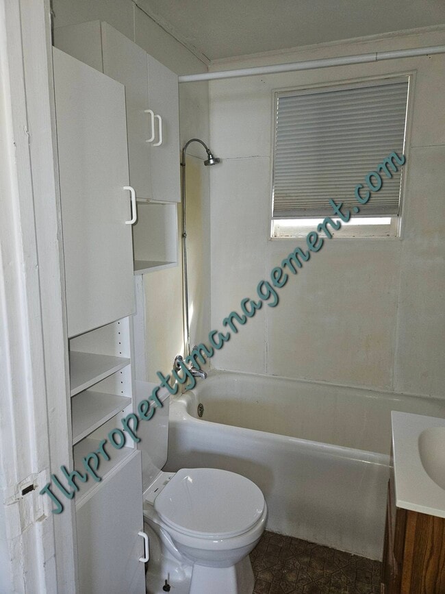 Photo - 1251 W Harrison St