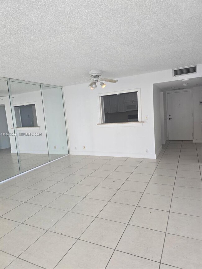 Photo - 1901 Brickell Ave Unit B1007