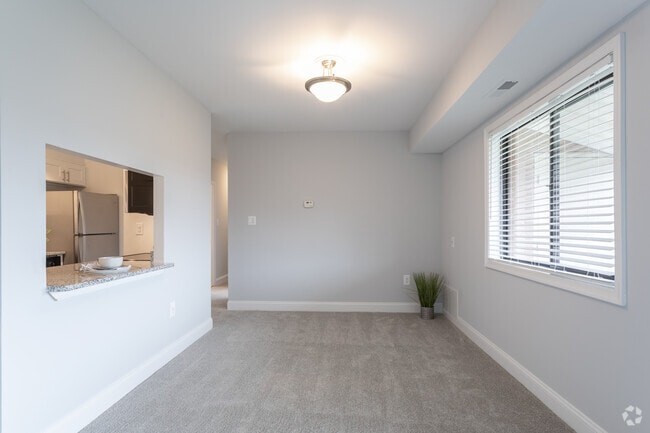 3BR, 2BA - 1,343 SF