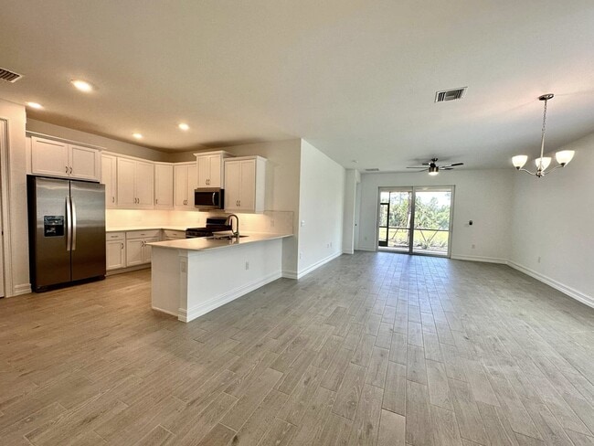 43860 Blue Heron Ln