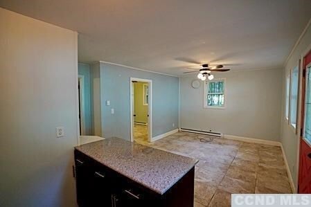 Photo - 49 Lowerre Ln