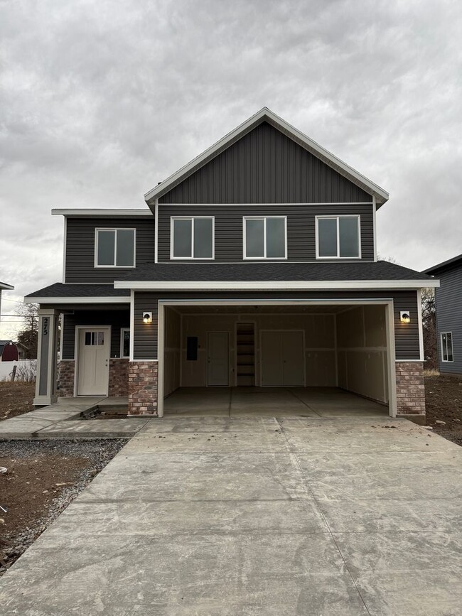 Brand New Home for Rent in Logan Utah - Brand New Home for Rent in Logan Utah