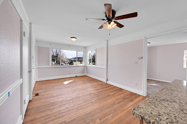 Photo - $2,240.95, $200 Off Cleaning Voucher, 4 Beds 1 Bath Single Family Home in Denver with Washer and ...