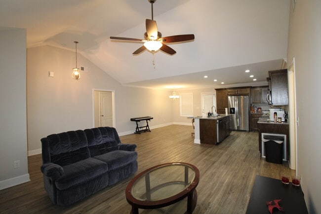 Photo - 1315 Mayfield Dr