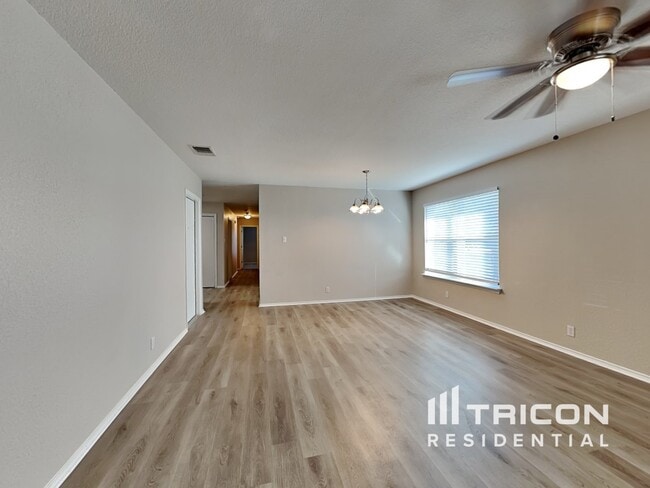 Photo - 9603 Kennebec Way