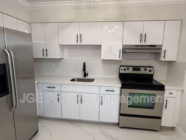 Photo - 3128 SW 12th Pl Unidad Apt 4