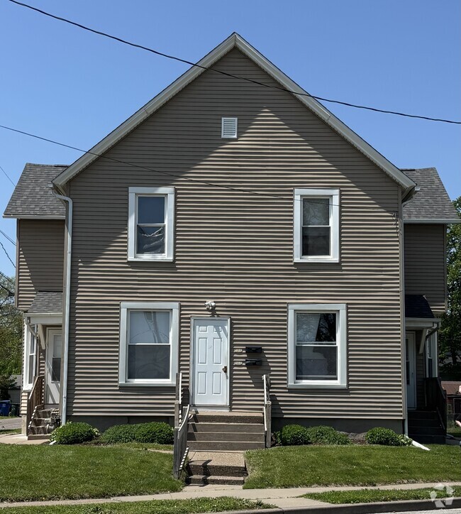Building Photo - 118 N Pine St Rental