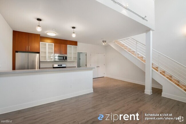 Building Photo - 2 br, 2.5 bath Condo - 1555 32nd St, Oakla...