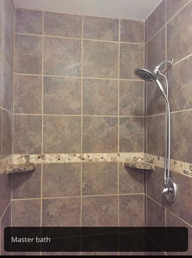 Photo - 901 Glen Falls Ct