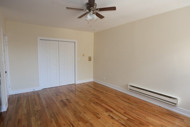 Photo - 823 W Diversey Pkwy Unit 6Q