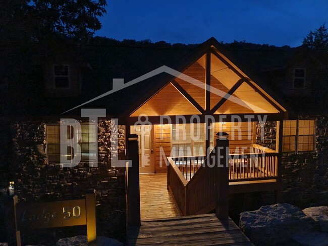 Photo - Gorgeous Lodge in Gated Community! House
