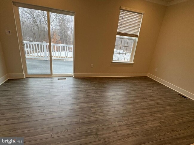 Photo - 1712 Water Xing Rd