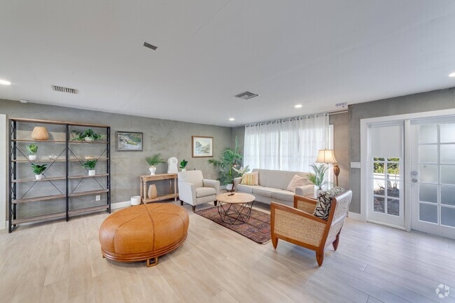Building Photo - 134 SW 52nd St Rental