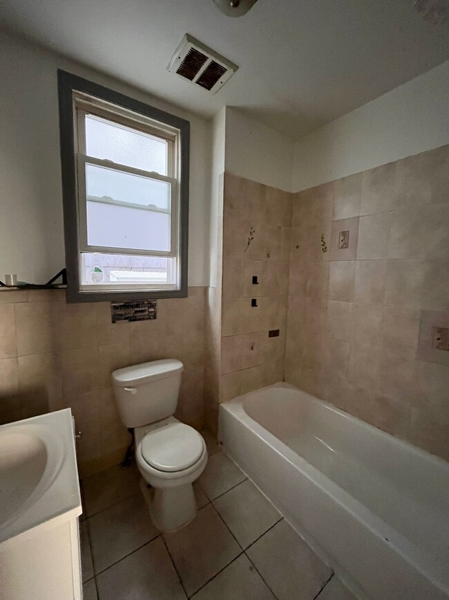 Photo - 16 E Bidwell Ave Unidad 1