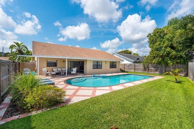Photo - 9102 Bedford Dr House
