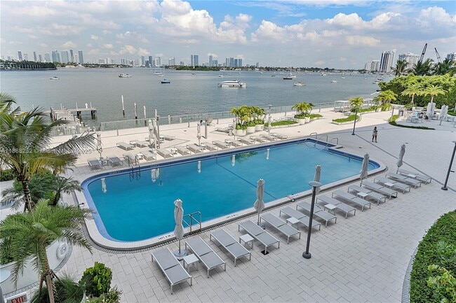 Photo - 1000 West Ave Unidad 319
