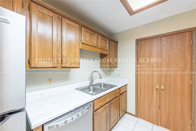 Building Photo - 2414 Jeremiah Pl