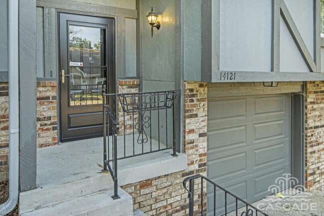 Photo - 14121 W 88th Pl