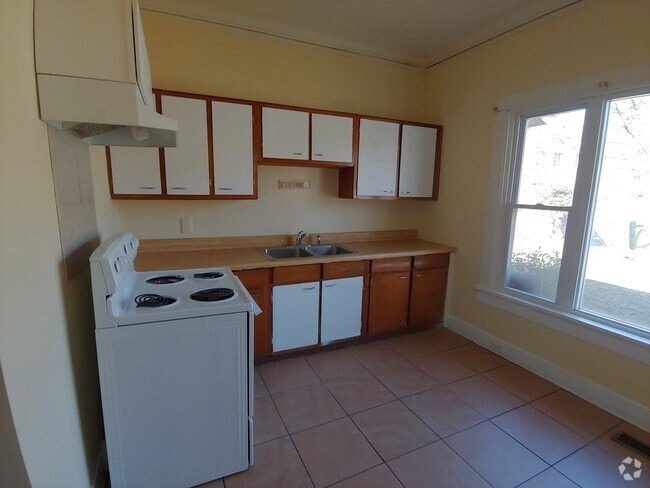 Building Photo - 980 Harte Dr SW Unit 1 Rental