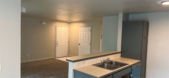 10066 W Garverdale Ln Unit 102