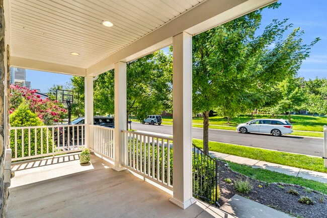 Photo - 42522 Stratford Landing Dr