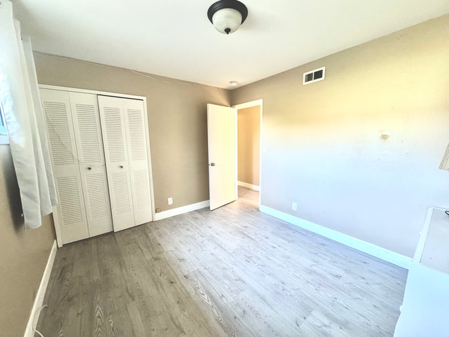 Photo - 25385 Calaroga Ave