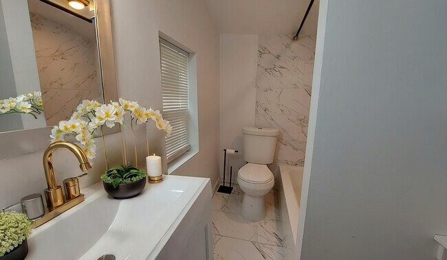 2105 Walnut St Unit G