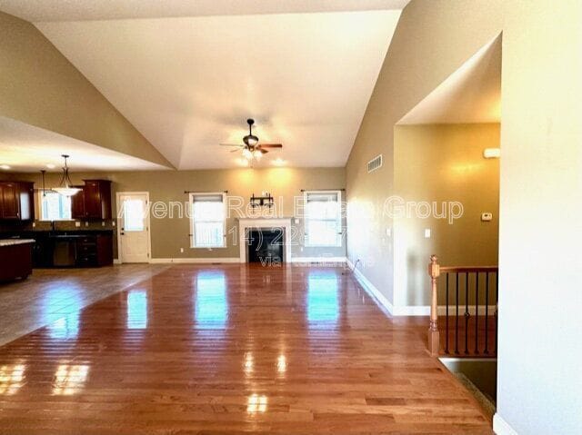 Photo - 304 Dalton Ct