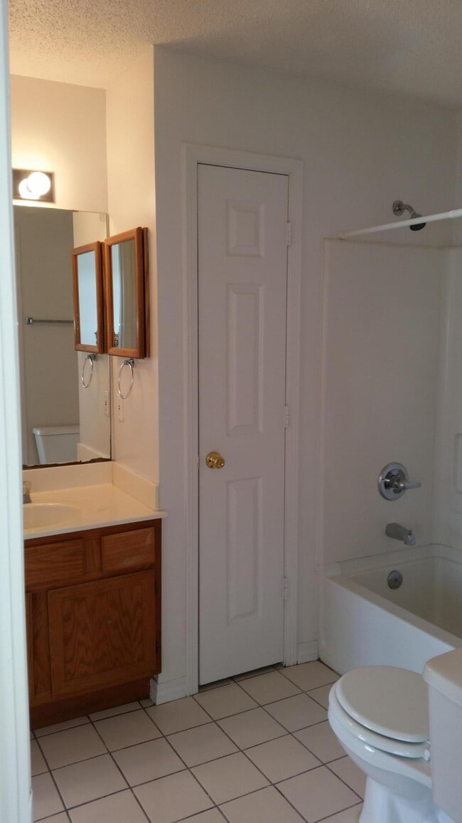 Photo - 561 Florosa Ct