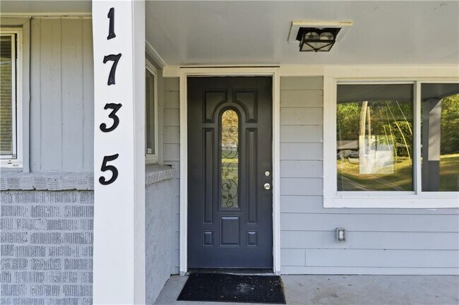 Photo - 1735 Carter Cir