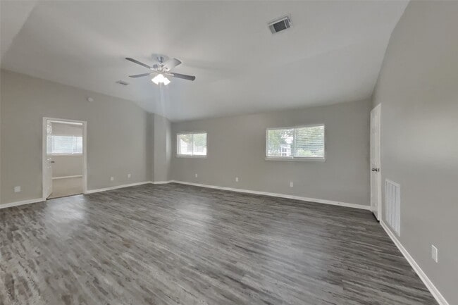Building Photo - 602 Lajuana Ct Rental